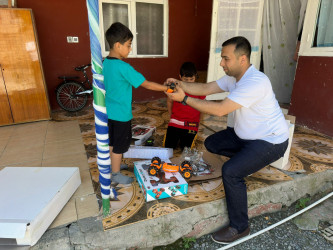 "YAŞAT" Fondunun növbəti “Hədiyyə Karvanı” layihəsi çərçivəsində Tərtərdən olan şəhid övladlarına hədiyələr çatdırılıb