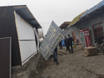 Tərtərdə qanunsuz quraşdırılan tikili aşkarlanaraq sökülüb