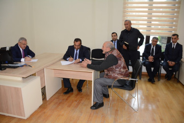 Rayon rəhbəri tərəfindən növbəti dəfə vətəndaşların müraciətləri dinlənilib