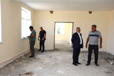 Rayon rəhbəri Qazyan kəndində yeni tikilən körpələr evi-uşaq bağçasında son tamamlama işləri ilə tanış olub
