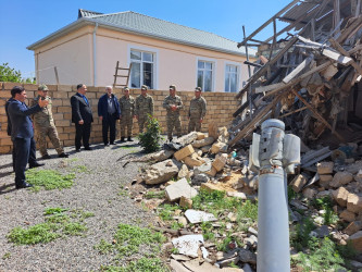 Hərbçilərin  44 günlük Vətən Müharibəsində ermənilərin atdığı “Smerç” tipli raket nəticəsində şəhər sakini Sahib İsmayılovun dağılmış evinin yerində yaradılmış ev muzeyinə ekskursiyası təşkil olunub.