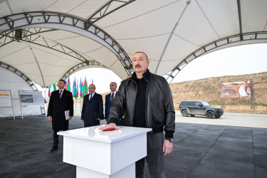 İlham Əliyev Ağdərə rayonunun Canyataq kəndində “Dəmirli” Filiz Emalı Kompleksinin fəaliyyəti ilə tanış olub