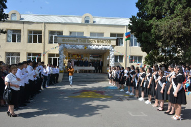 Ümumtəhsil məktəblərində “son zəng” çalındı