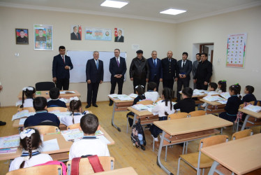 Rayon rəhbəri Xoruzlu kənd tam orta məktəbində mövcud şəraitlə tanış olub