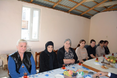 Rayon rəhbəri “Konstitusiya və Suverenlik İli” çərçivəsində Tərtər şəhərində şəhid ailələri ilə görüş keçirib