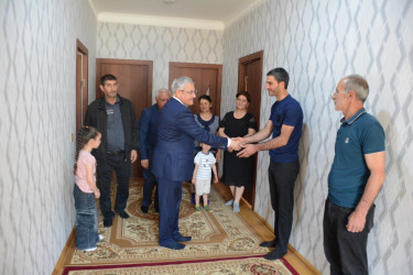 Rayon rəhbəri şəhid Tofiq Quliyevin ailəsini ziyarət edib