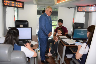 "ASAN xidmət”in müasir texnoloji avadanlıqla təchiz edilmiş xüsusi avtobusu Tərtər rayon sakinlərinə səyyar xidmət göstərəcək