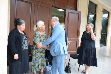 Tərtərli şəhid ailələri və  Vətən müharibəsi əlilləri müalicə və istirahət üçün Naftalan şəhərinə yola salınıb