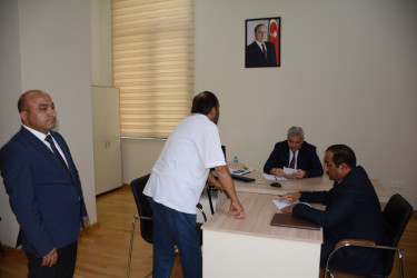 Rayon rəhbəri tərəfindən növbəti dəfə vətəndaşların müraciətləri dinlənilib