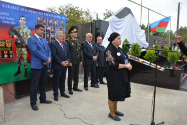 Sarov kəndində şəhid Şirinli Nurlan Qədir oğlunun xatirəsinə inşa edilmiş  abidənin açılışı olub