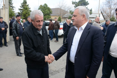 Rayon rəhbəri şəhid Şakir Həsənovun qardaşının yas mərasimində iştrak edib