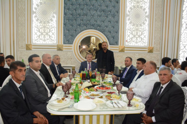 İcra başçısı şəhid İntiqam Mənsimlinin qardaşının toy şənliyində iştirak edib