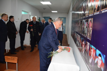 Rayon rəhbəri Təzəkənd kənd ümumi orta məktəbində mövcud şəraitlə tanış olub