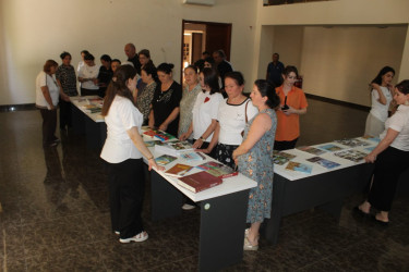 “Sülh aylığı” çərçivəsində kitab sərgisi keçirilib