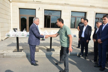 Rayon rəhbəri Milli Məclisin deputatı ilə birlikdə  şəhid Aslan Hüseyinovun ailəsini ziyarət edib