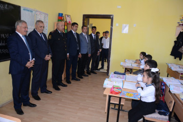 Rayon rəhbəri Kəngərli kənd tam orta məktəbində mövcud şəraitlə tanış olub
