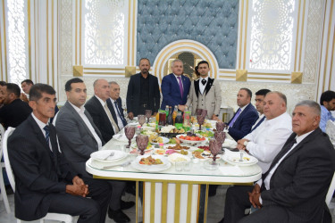 İcra başçısı şəhid İntiqam Mənsimlinin qardaşının toy şənliyində iştirak edib