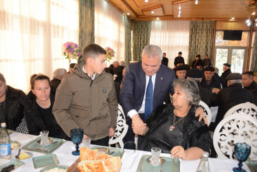 Tərtərdə Ümummilli Liderin anım günü münasibətilə ehsan süfrəsi açılıb