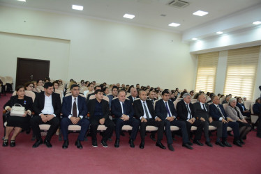 “Konstitusiya və Suverenlik İli” çərçivəsində 5 Oktyabr - Beynəlxalq Müəllimlər Günü münasibətilə “Gələcək müəllimlərin əsəridir” mövzusunda tədbir keçirilib