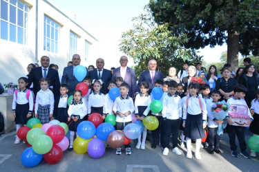 İcra başçısı “Bilik Günü” münasibəti ilə ümumtəhsil məktəblərində olub