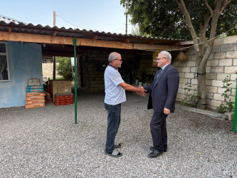 Tərtər Rayon İcra Hakimiyyətinin başçısı 27 Sentyabr – Anım Günü ilə əlaqədar Antiterror əməliyyatları şəhidi Ruslan Lalayevin ailəsini ziyarət edib
