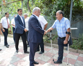 Rayon rəhbəri “Konstitusiya və Suverenlik İli” çərçivəsində şəhid Allahverdi Səfiyevin ailəsini ziyarət edib