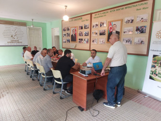 Gülabatlı kəndində “Tullantıların bələdiyyə - icma əsaslı idarə edilməsi modeli üzrə maarifləndirmə tədbirləri” layihəsi çərçivəsində təlim keçirilib