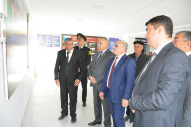 Rayon rəhbəri Evoğlu kənd tam orta məktəbində mövcud şəraitlə tanış olub