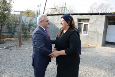 İcra başçısı “Konstitusiya və Suverenlik İli” çərçivəsində şəhid anası İltifat Qaraşovanı 55 illik yubileyi münasibəti ilə təbrik edib