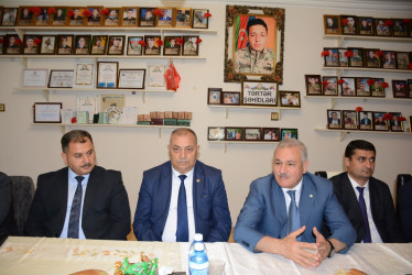 Rayon rəhbəri “Konstitusiya və Suverenlik İli” çərçivəsində Seydimli kəndindən olan şəhid ailələri və qazilərlə görüş keçirib