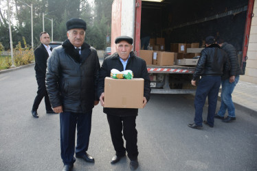 Tərtərdə Ağsaqqallara bayram sovqatı paylanıb