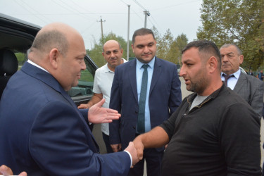 Milli Məclisin deputatı Xanlar Fətiyev Tərtər rayonunun Evoğlu kəndində vətəndaşları qəbul edib