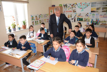 İcra başçısı Qazyan kənd ümumi orta məktəbində mövcud şəraitlə tanış olub