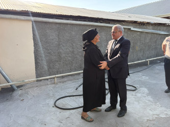 Tərtər Rayon İcra Hakimiyyətinin başçısı 27 Sentyabr – Anım Günü ilə əlaqədar Vətən müharibəsi şəhidi Abbasov Aysənanın ailəsini ziyarət edib