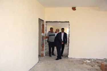 Rayon rəhbəri Qazyan kəndində yeni tikilən körpələr evi-uşaq bağçasında son tamamlama işləri ilə tanış olub