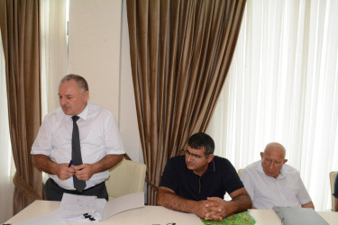 Tərtər Rayon İcra Hakimiyyətində karxana sahibləri ilə görüş keçirilib