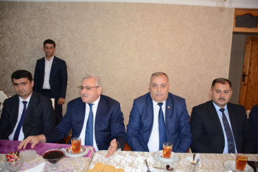 Rayon rəhbəri “Konstitusiya və Suverenlik İli” çərçivəsində Səhlabad və Əskipara kəndlərindən olan şəhid ailələri ilə görüş keçirib