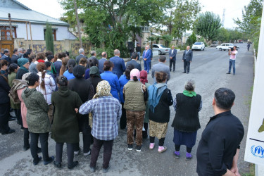 Rayon rəhbərinin növbəti səyyar qəbul-görüşü şəhərin Mahir Əsədov küçəsində keçirilib.