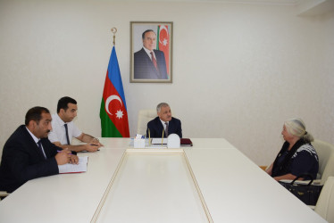 Rayon rəhbəri tərəfindən növbəti dəfə vətəndaşların müraciətləri dinlənilib