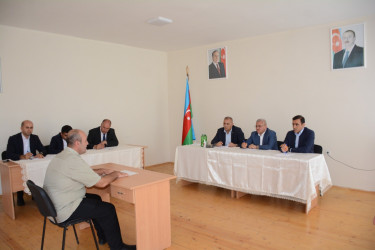 Millət vəkili Tərtərdə vətəndaşları qəbul etdi