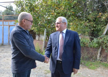 İcra başçısı şəhid, 3-cü dərəcəli “Rəşadət” ordenli Ruslan Lalayevin atasını 60 illik yubileyi münasibəti ilə təbrik edib