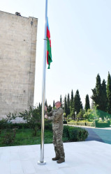 İlham Əliyev Ağdərə şəhərində Azərbaycan Respublikasının Dövlət Bayrağını ucaldıb