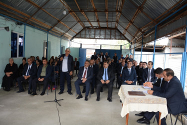 Rayon rəhbərinin növbəti səyyar-qəbul görüşü Yenikənd kəndində keçirilib