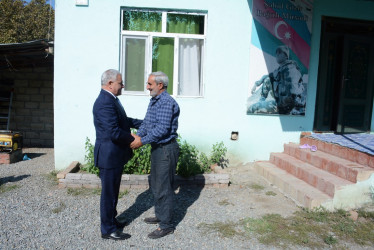 Rayon rəhbəri “Konstitusiya və Suverenlik İli” çərçivəsində şəhid Bağırlı Mirsədinin ailəsini ziyarət edib