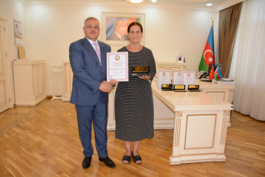 Tərtərdə “Konstitusiya və Suverenlik İli” çərçivəsində  milli mətbuatın  150 illik  yubileyi münasibəti ilə mətbuat işçiləri ilə görüş keçirilib