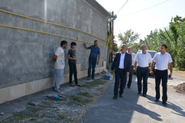 İcra başçısı şəhərin küçələrində aparılan əsaslı təmir işləri ilə yerində tanış olub