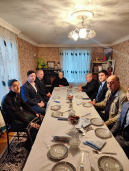 8 noyabr - Zəfər Gününün beşinci ildönümü ilə əlaqədar Vətən müharibəsinin mülkü şəhidi Məmmədov Həsənin ailəsi ziyarət edilib