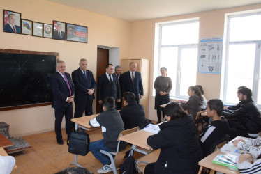 İcra başçısı Köçərli kənd tam orta məktəbində mövcud şəraitlə tanış olub