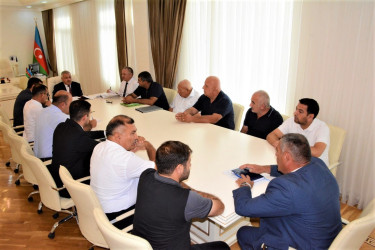 Tərtər Rayon İcra Hakimiyyətində karxana sahibləri ilə görüş keçirilib