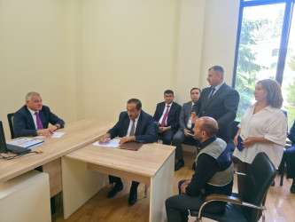 Tərtər Rayon İcra Hakimiyyətinin başçısı Müstəqim Məmmədov növbəti dəfə vətəndaşların müraciətlərini dinləyib